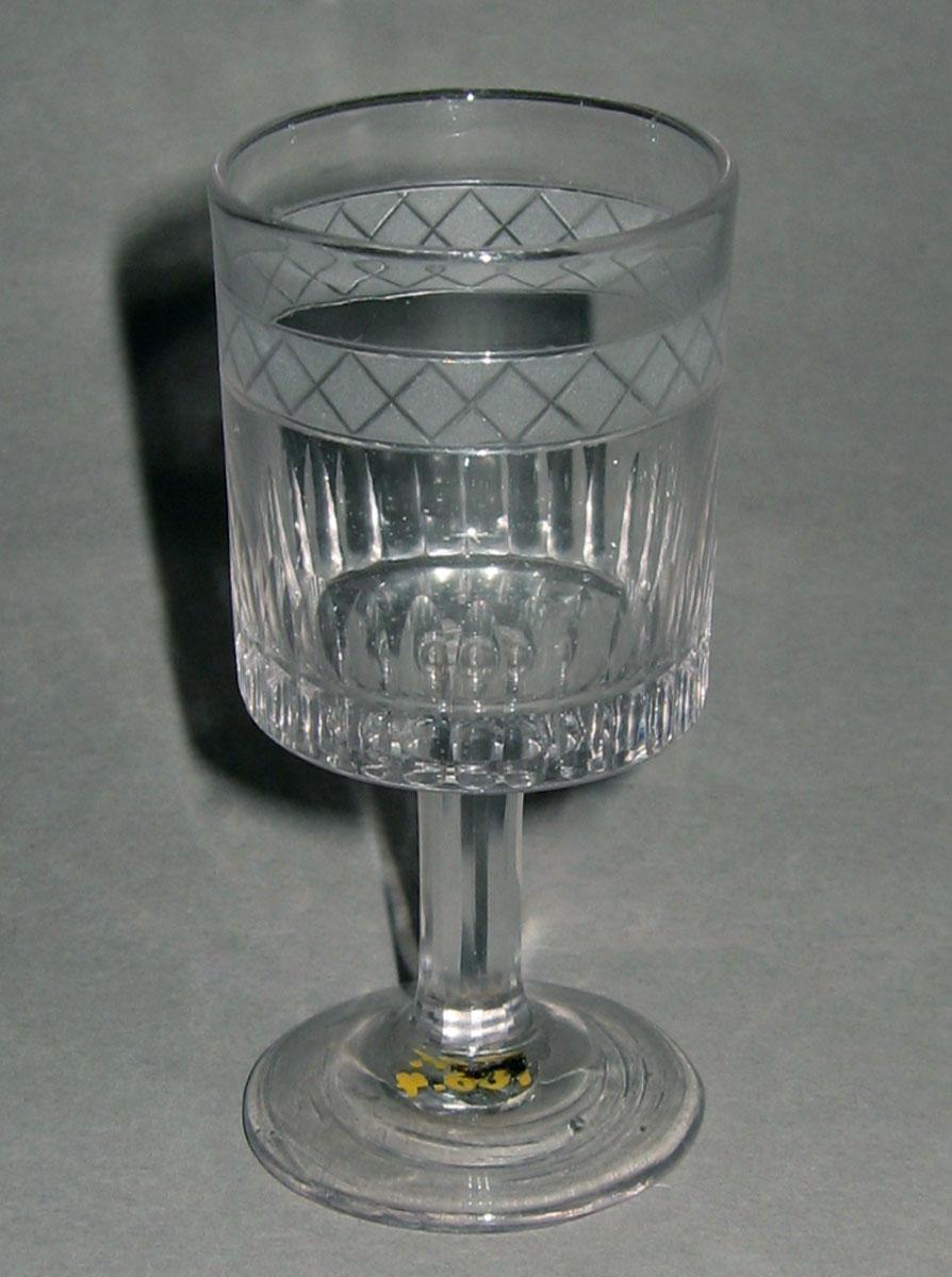 1984.0100.004 Glass cordial glass