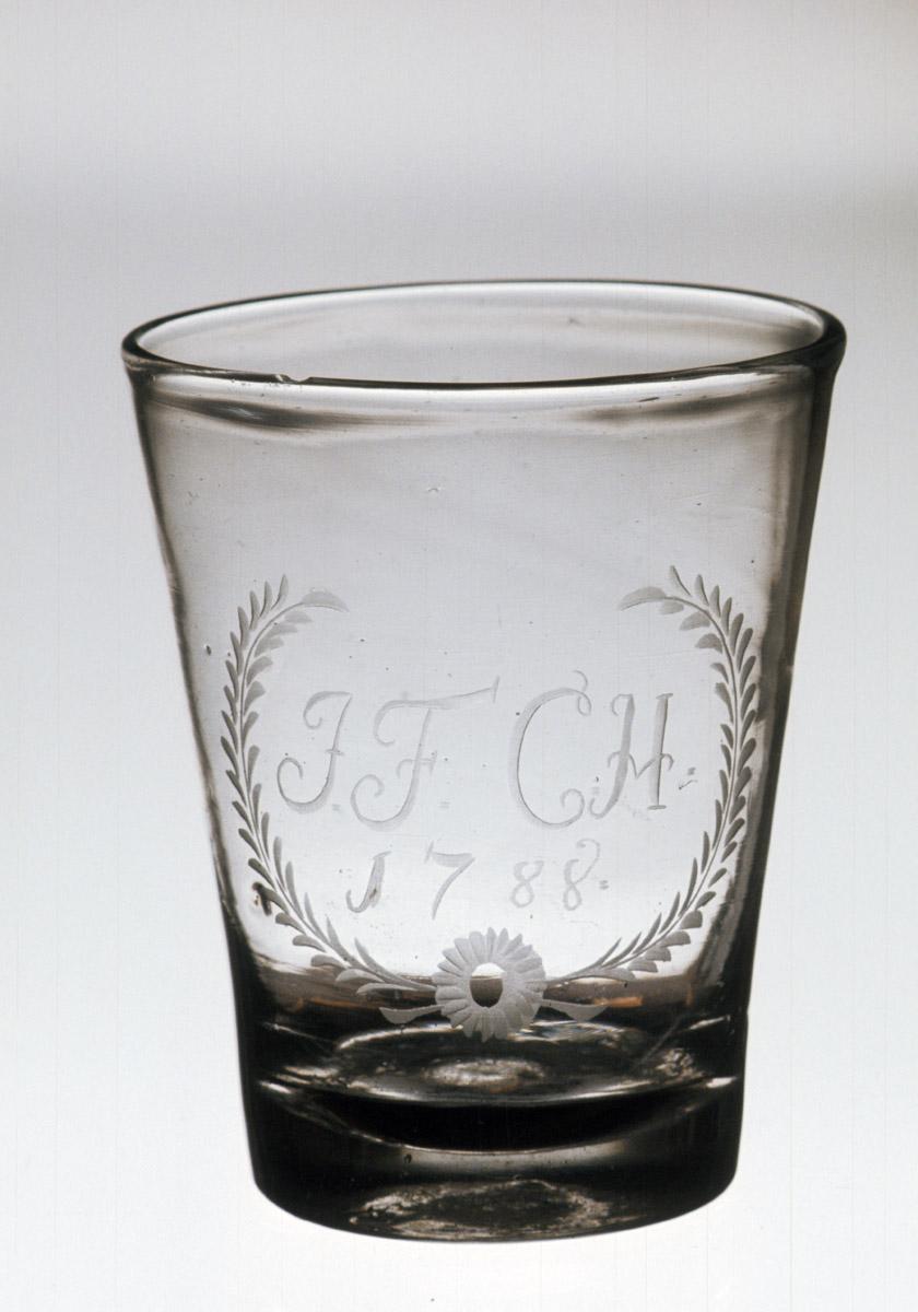 1958.0009 Tumbler, Beaker