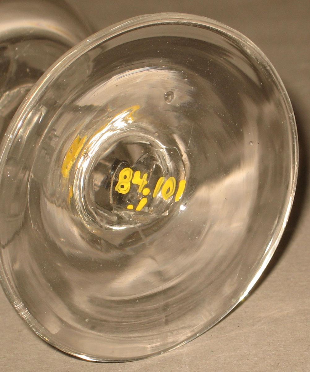 1984.0101.001 Colorless glass cordial glass (underside)