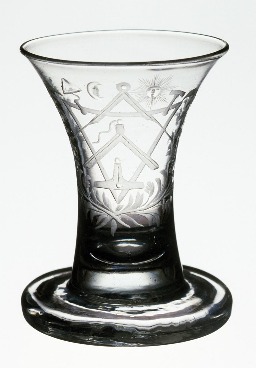 1984.0105 Colorless glass firing glass
