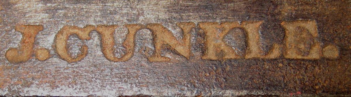 1984.0128 Plate Latch (mark)