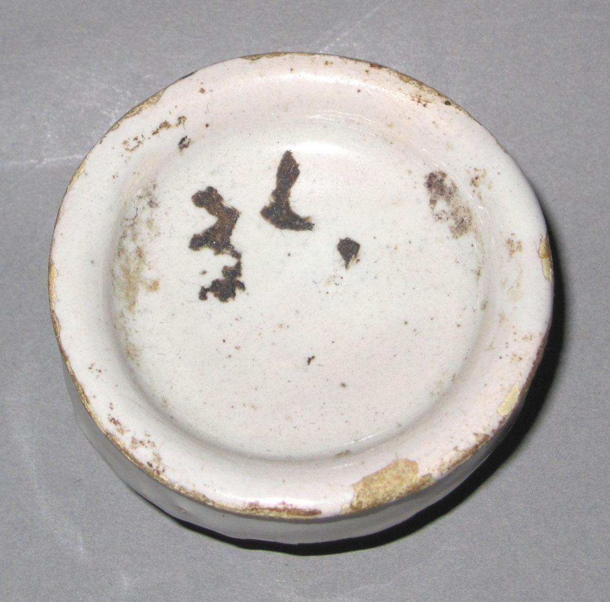1958.0011.006 Delftware ointment pot top