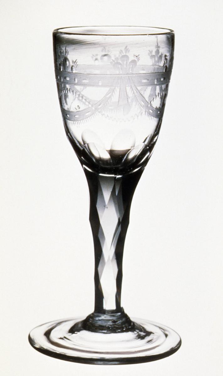 1984.0137.001 Glass wineglass