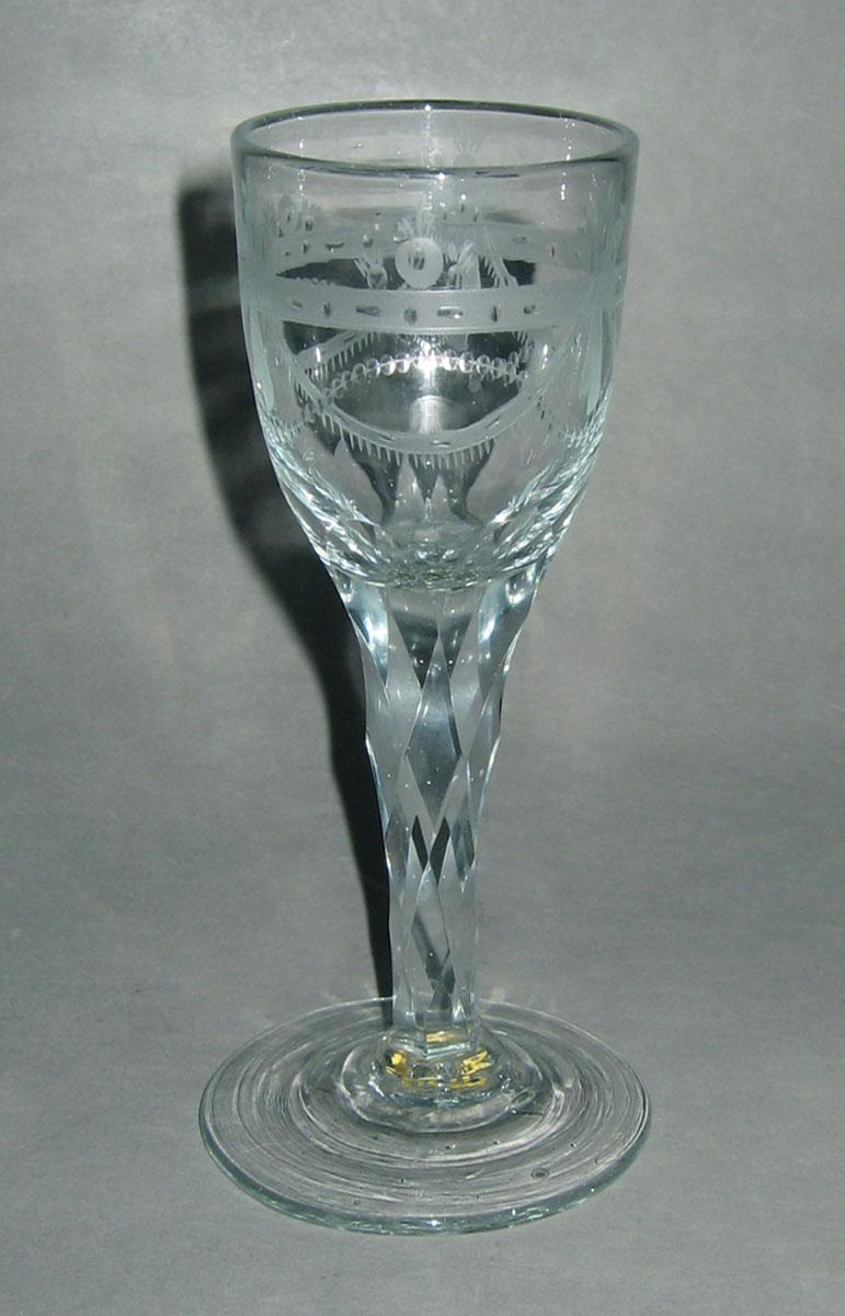 1984.0137.003 Glass wineglass