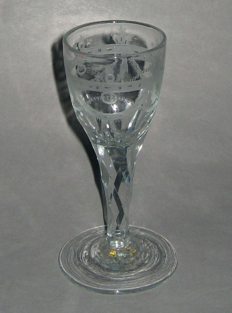 1984.0137.005 Glass wineglass