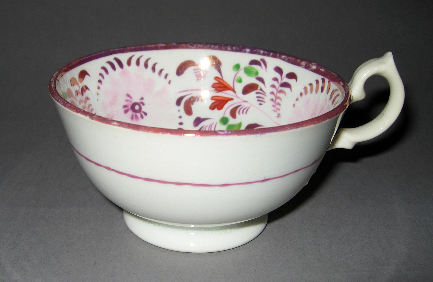 1984.0141.013 A Lusterware tea cup