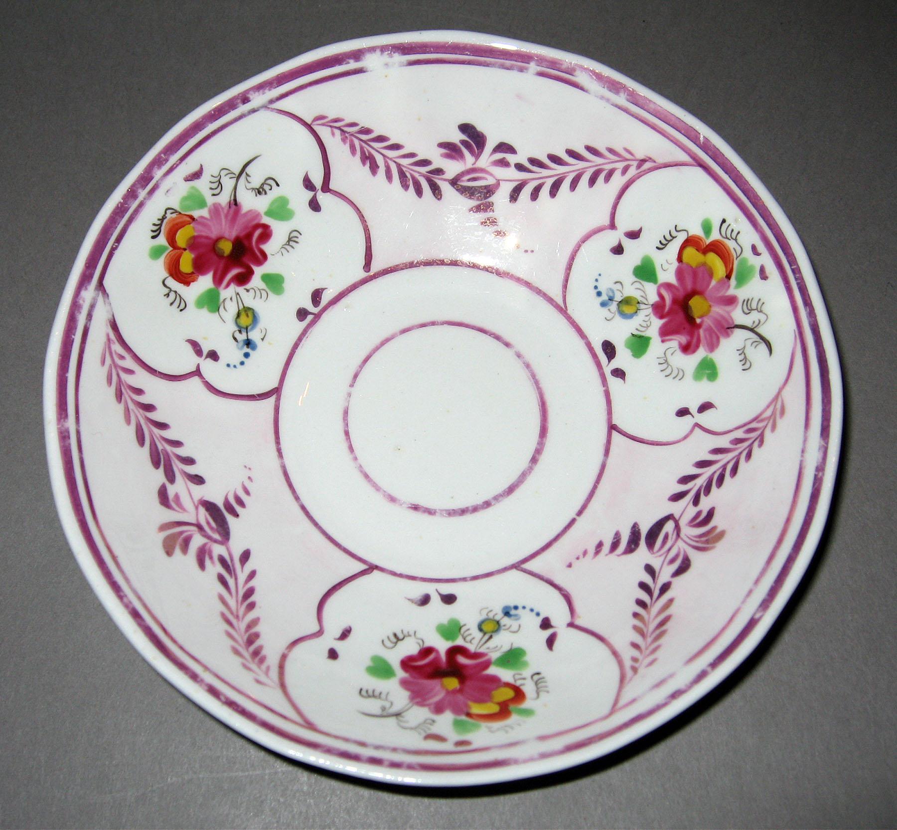 1984.0141.014 B Lusterware Saucer