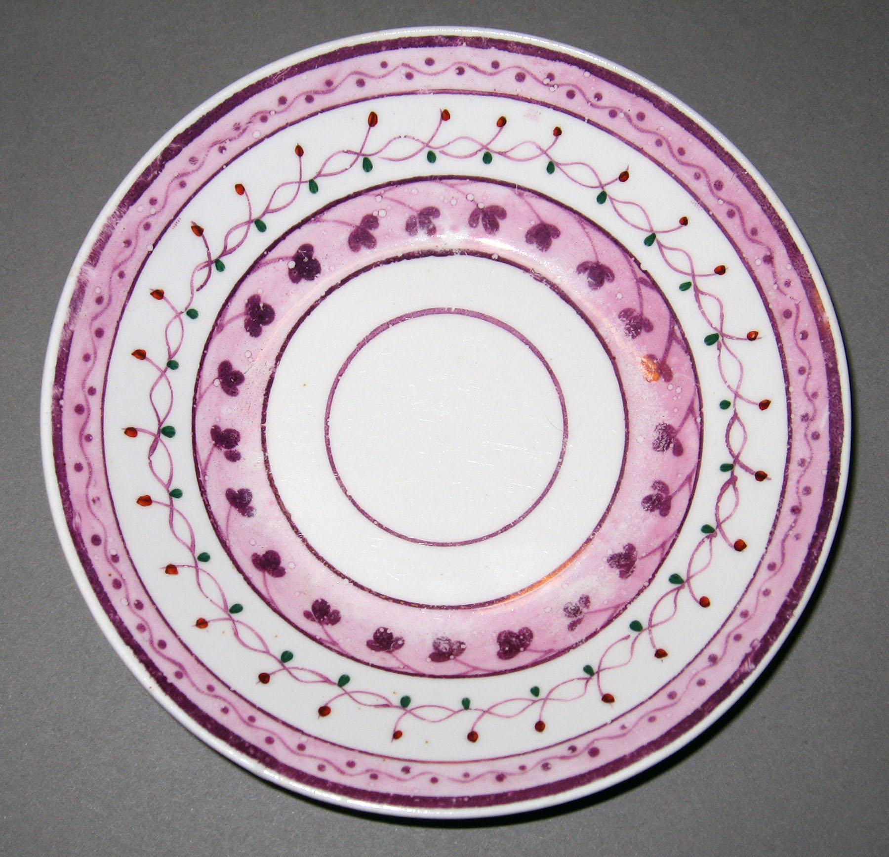 1984.0141.022 B Lusterware Saucer