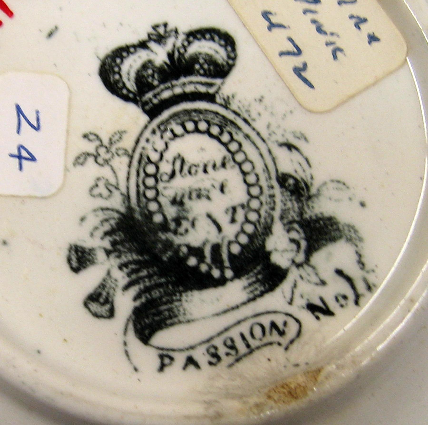 1984.0141.024 B Saucer (mark)