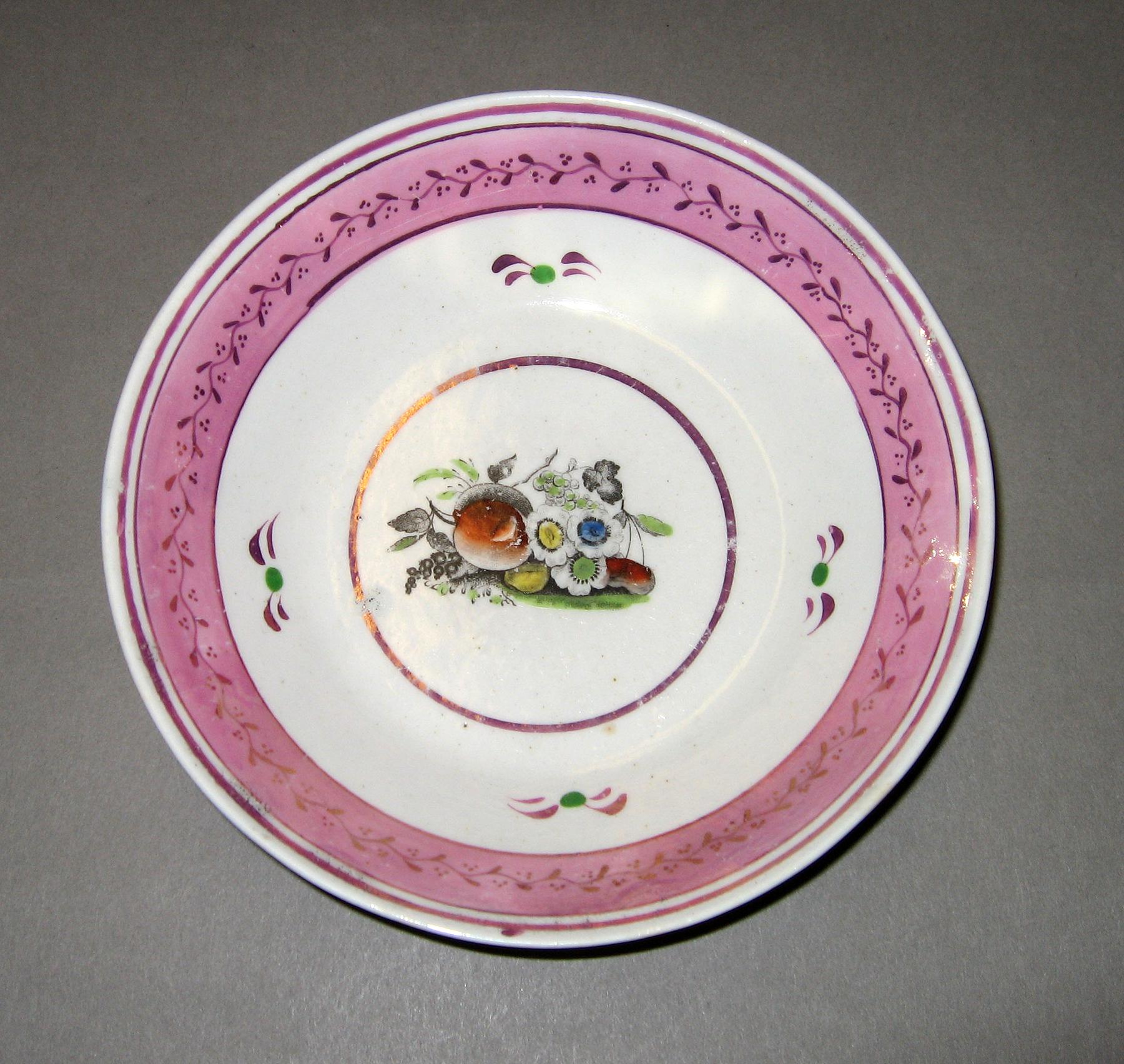 1984.0141.032 B Luster saucer