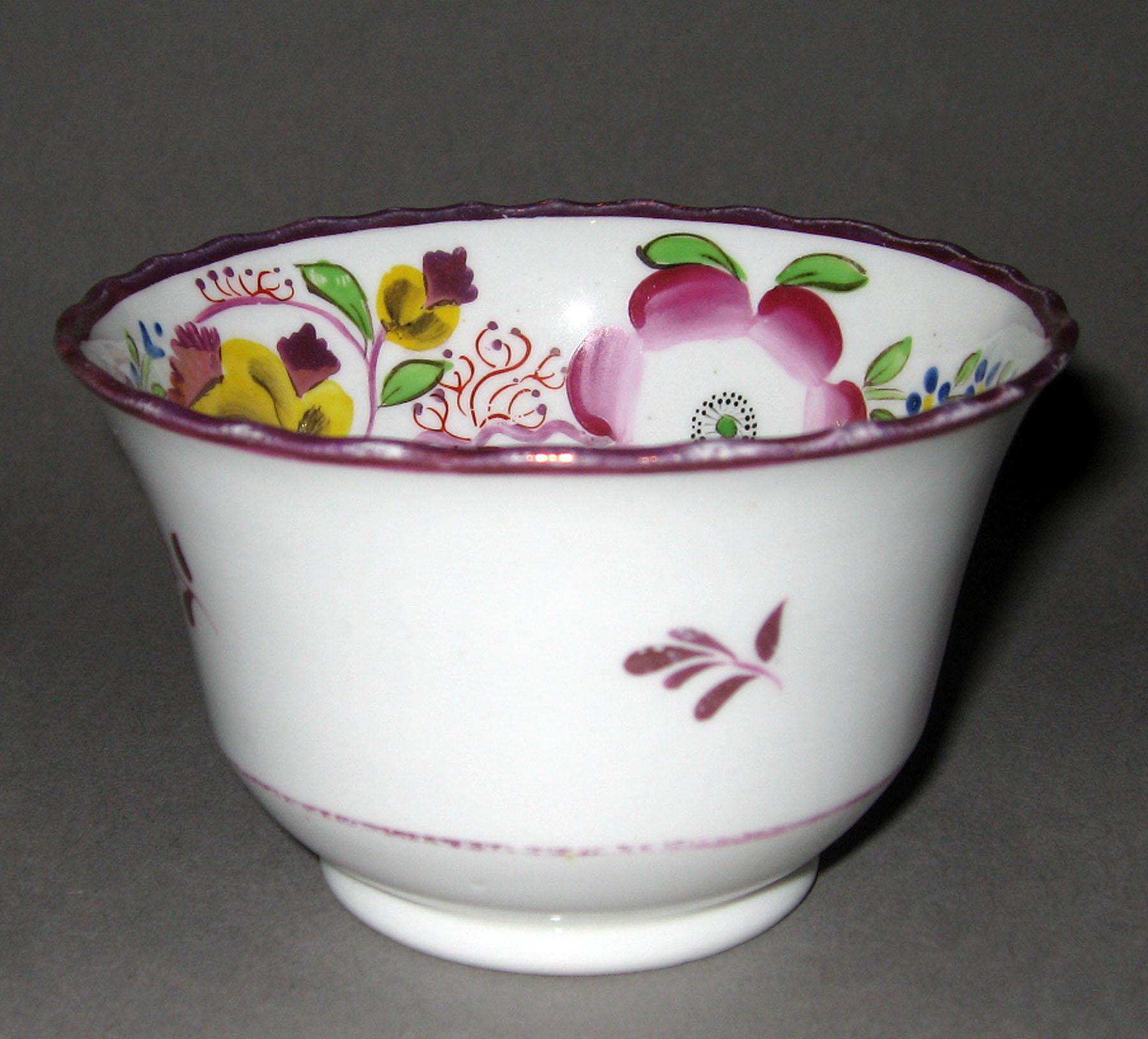 1984.0141.038 A Lusterware tea bowl