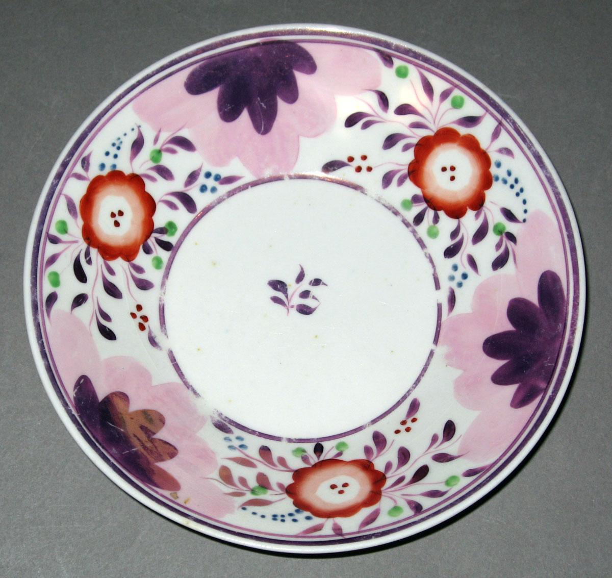 1984.0141.039 B Lusterware saucer
