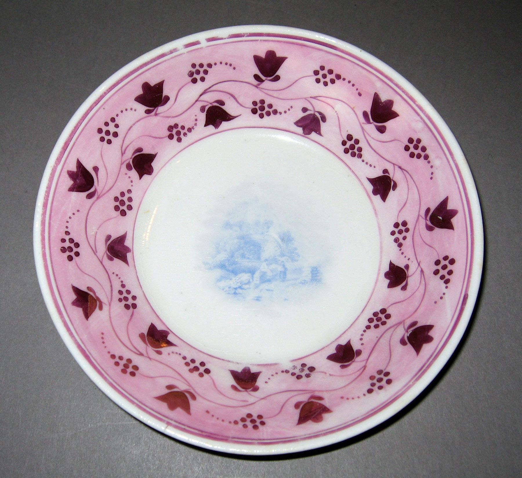1984.0141.040 B Lusterware Saucer