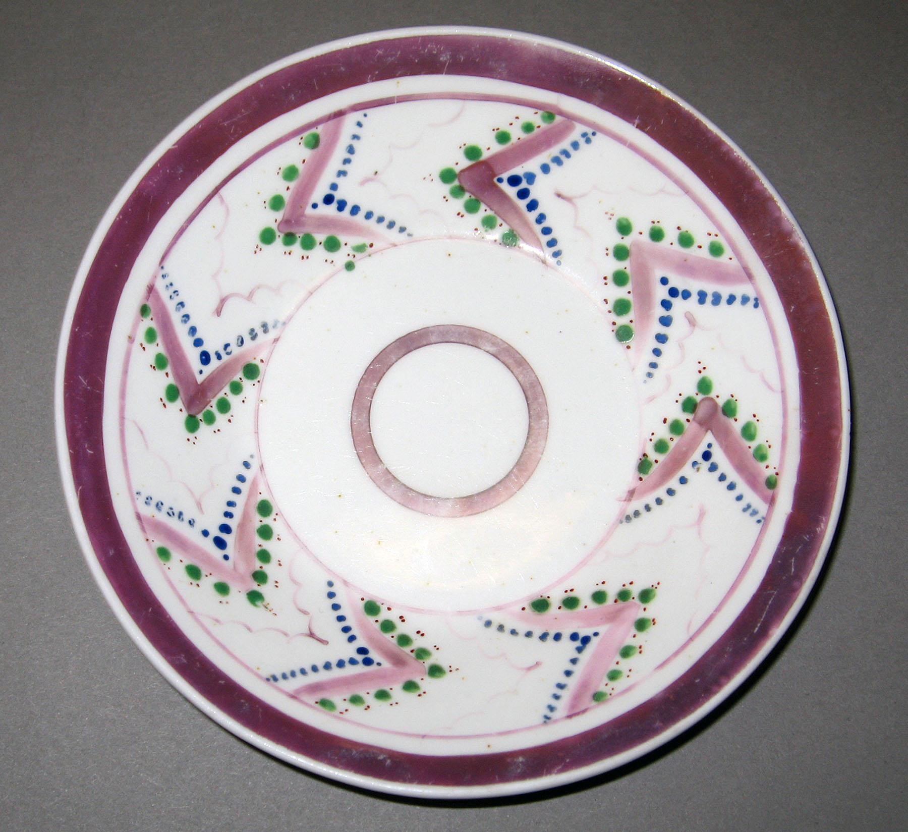 1984.0141.042 B Lusterware Saucer