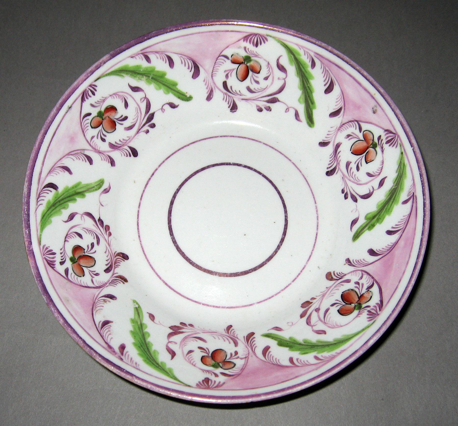 1984.0141.060 B Lusterware Saucer