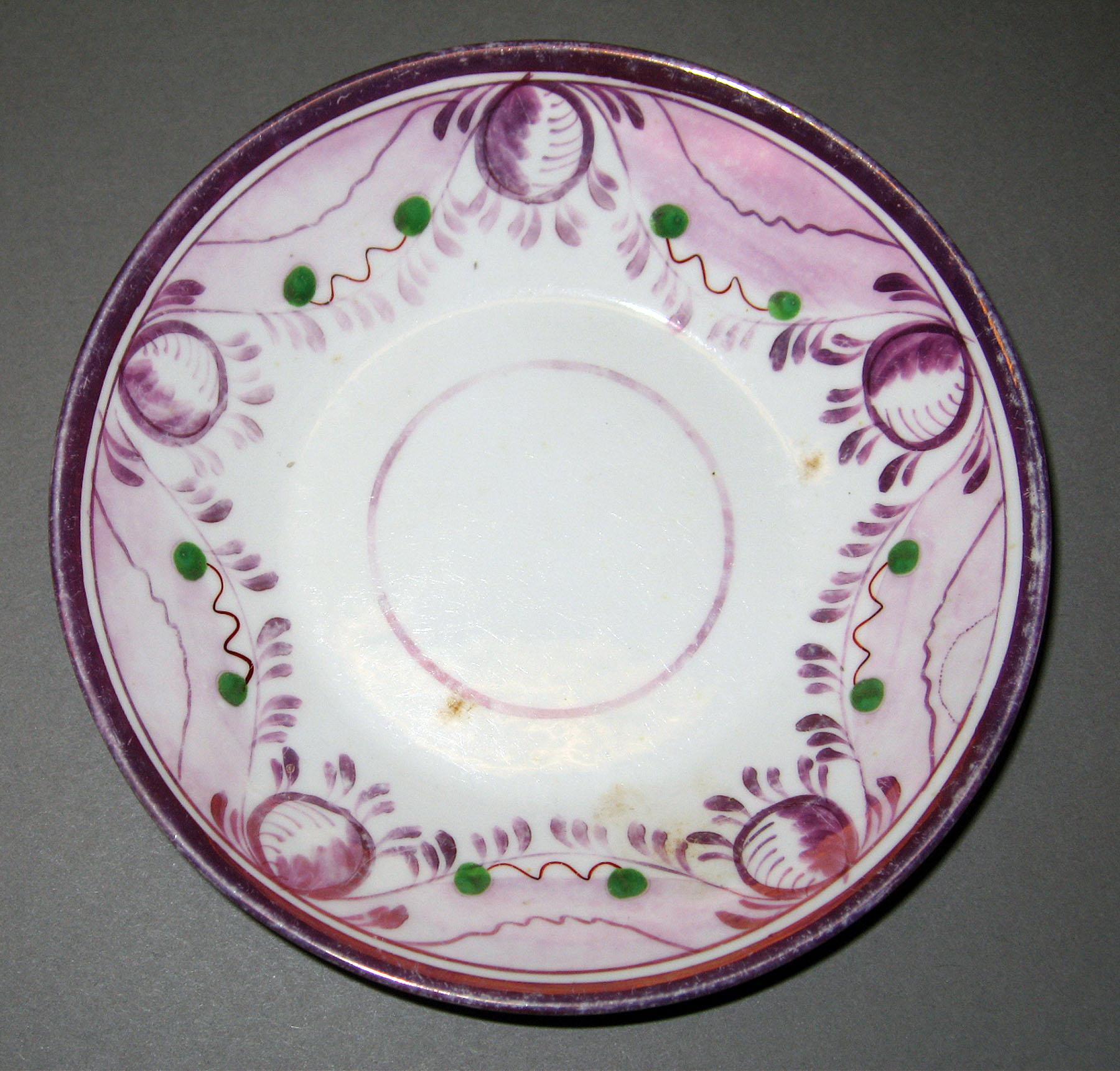 1984.0141.061 B Lusterware Saucer