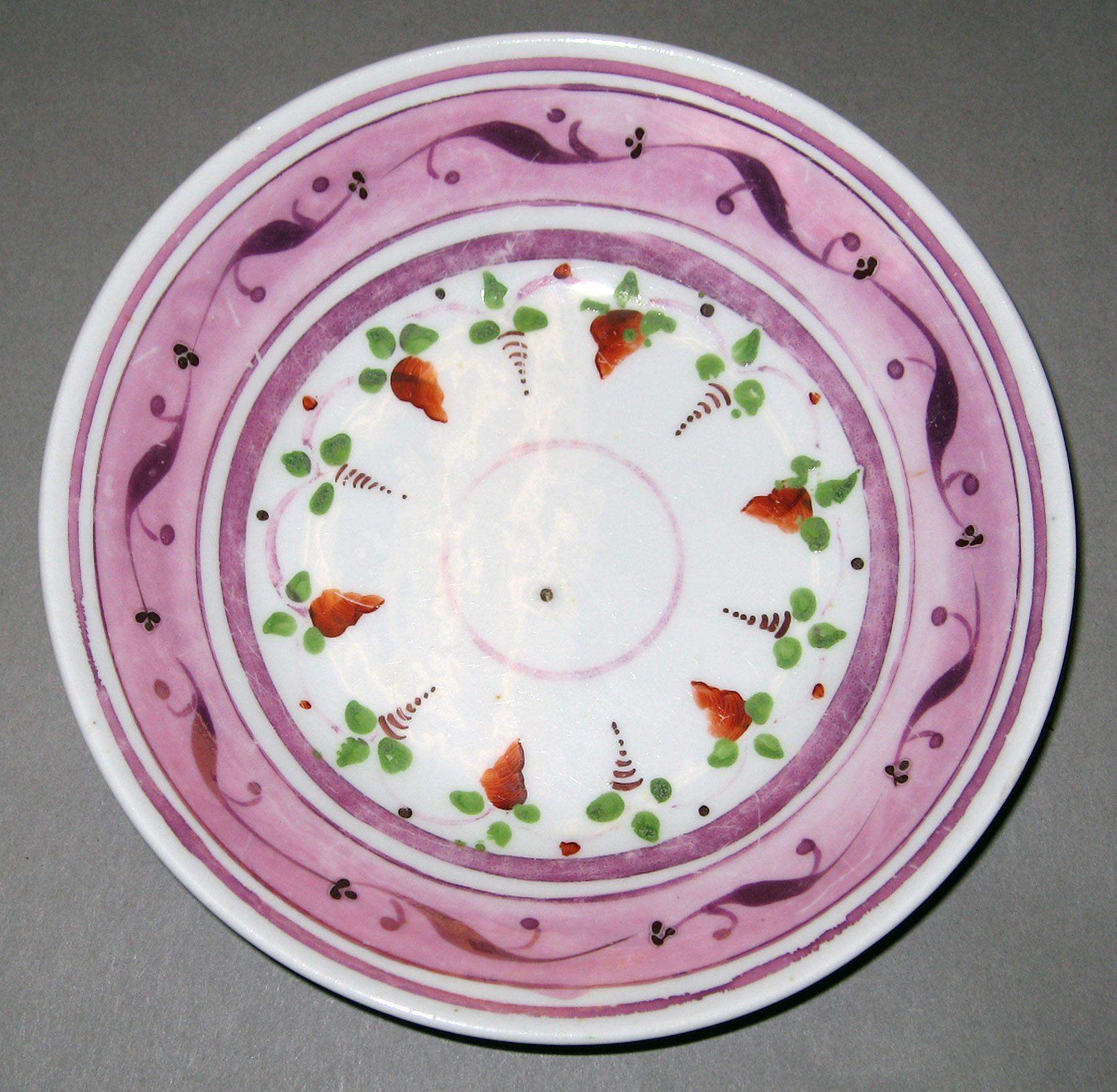 1984.0141.066 B Lusterware Saucer