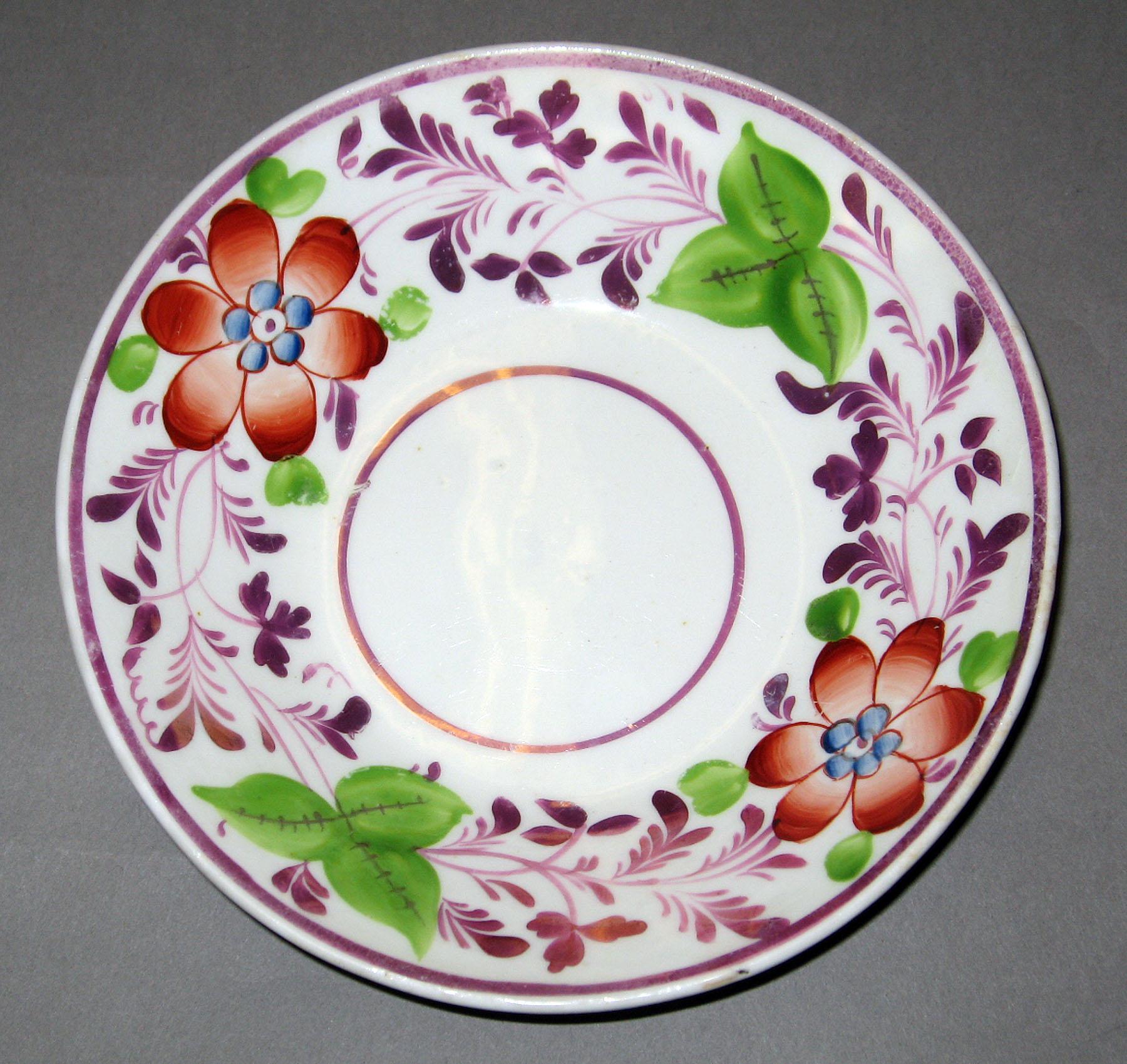1984.0141.076 B Lusterware Saucer