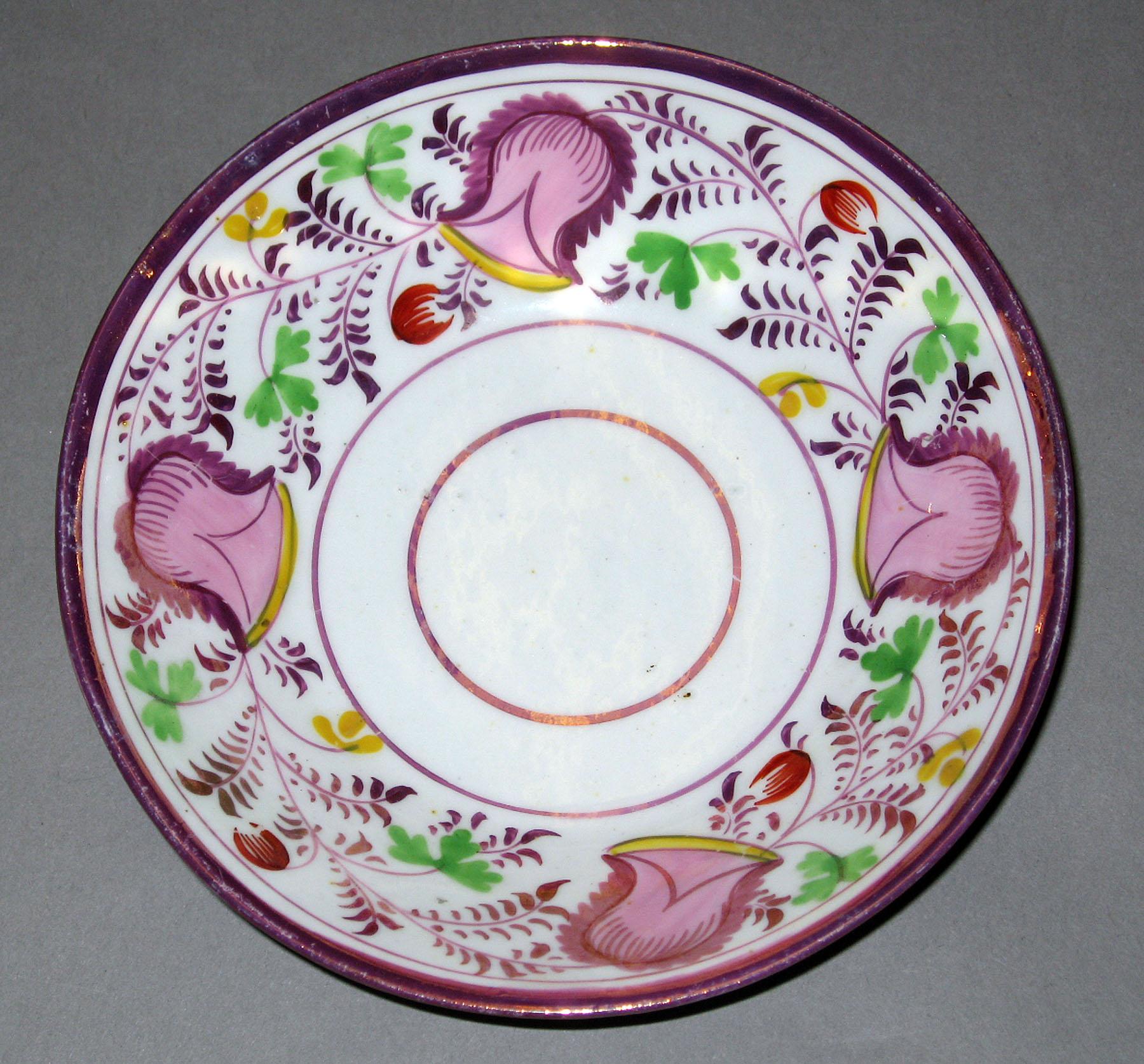 1984.0141.091 B Lusterware Saucer