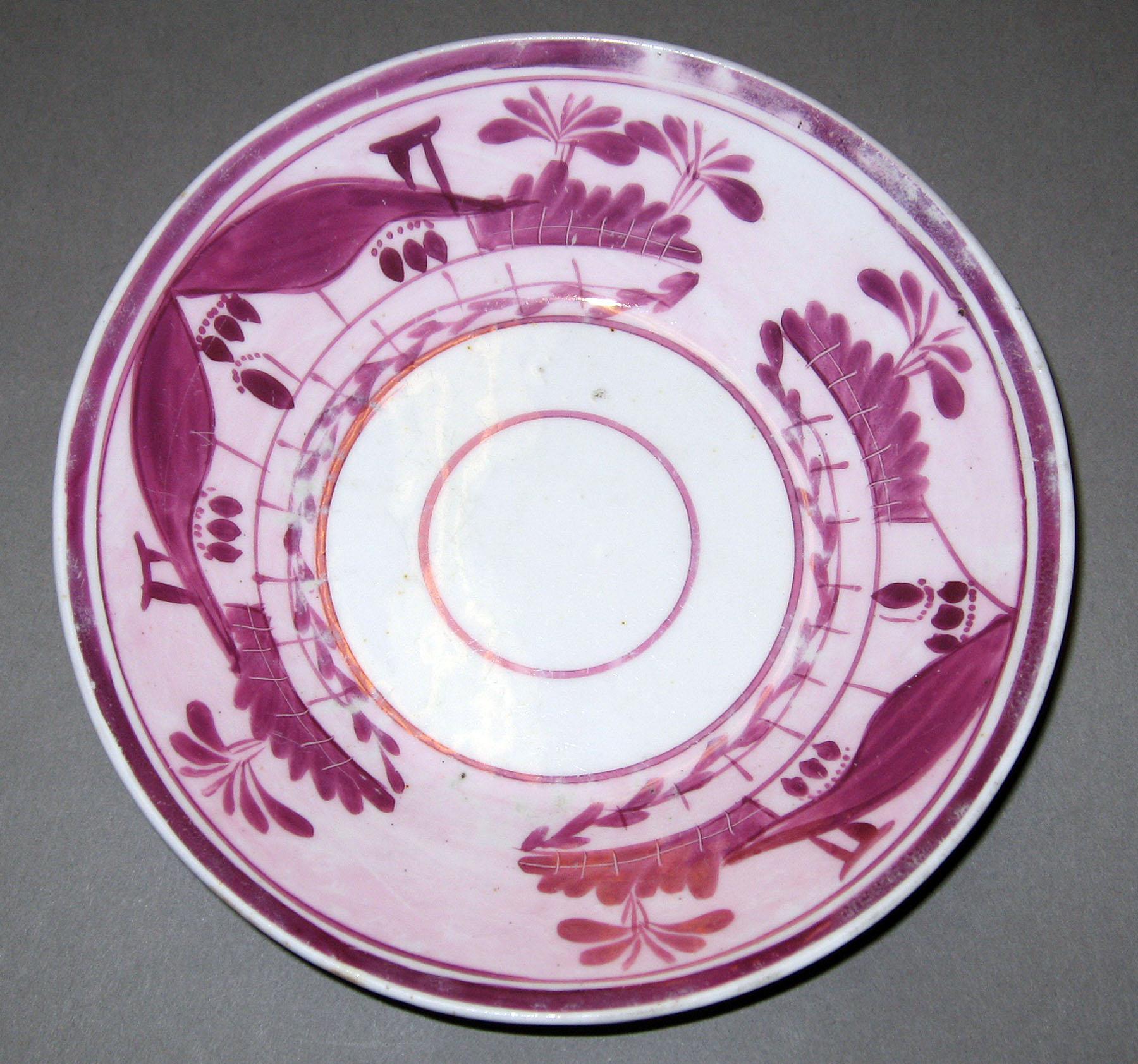 1984.0141.114 B Lusterware saucer