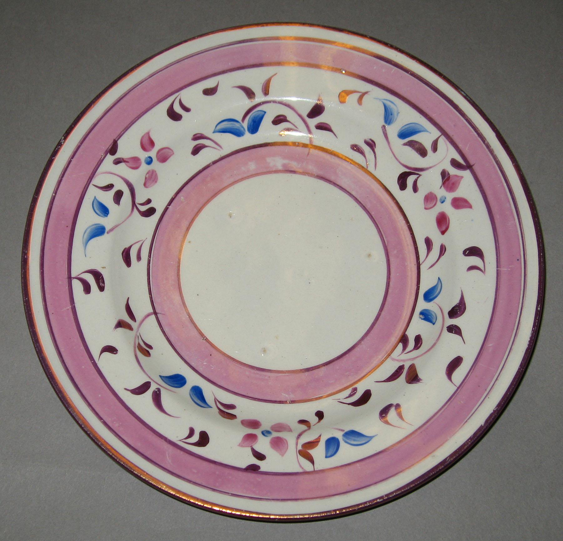 1984.0141.125 Lusterware Plate