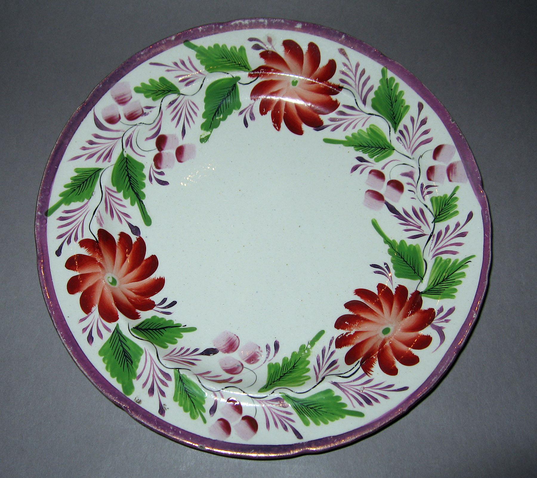 1984.0141.132 Lusterware plate