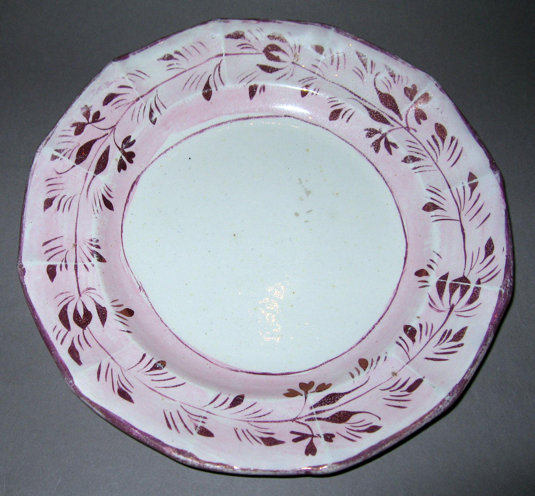 1984.0141.133 Lusterware Plate