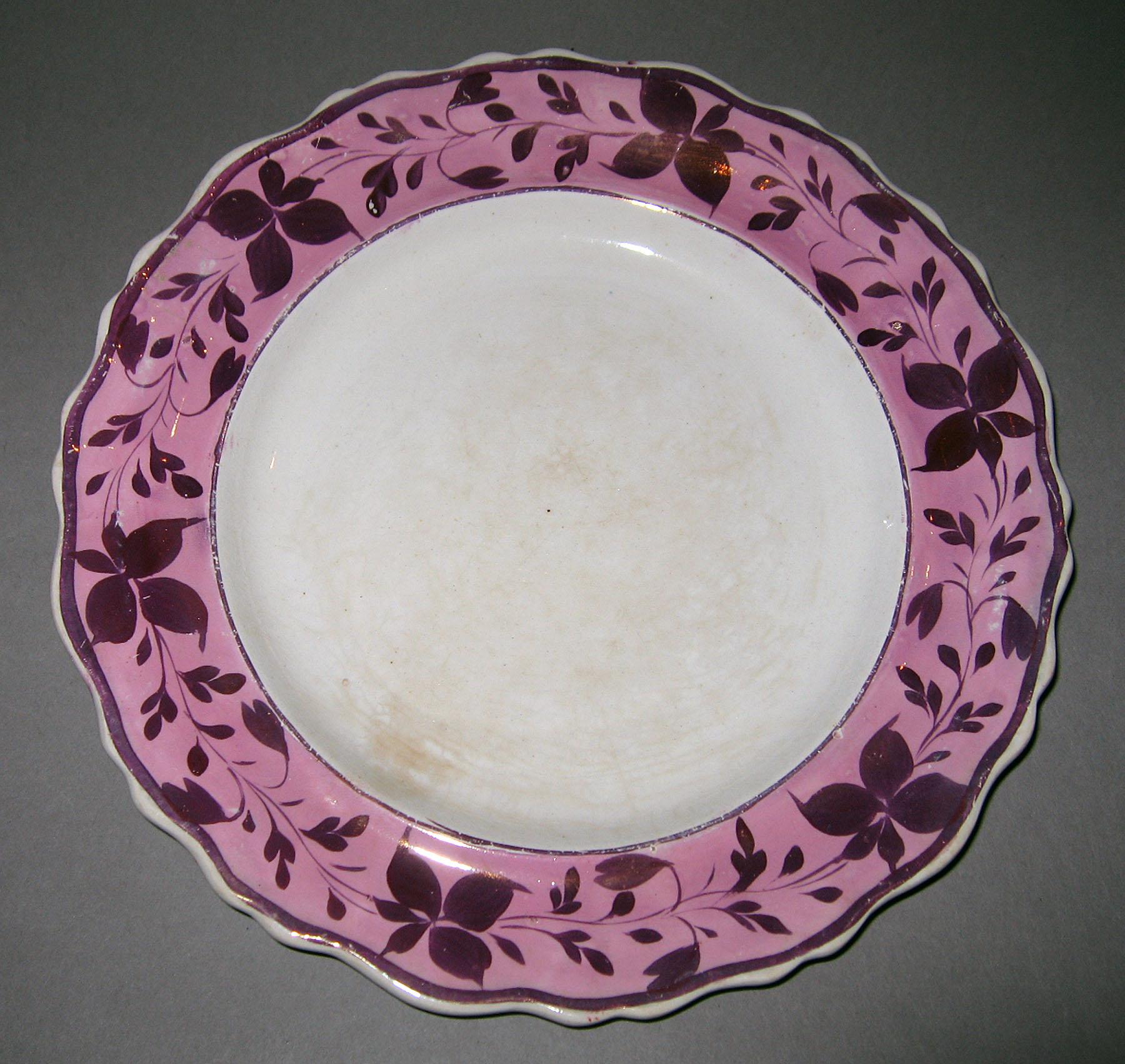 1984.0141.135 Lusterware Plate