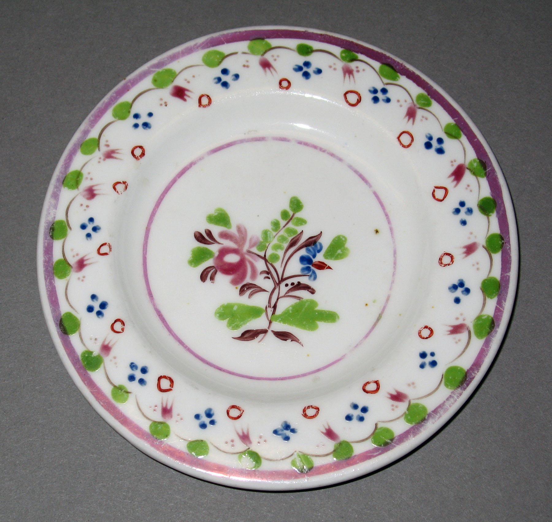 1984.0141.160 Lusterware cup plate
