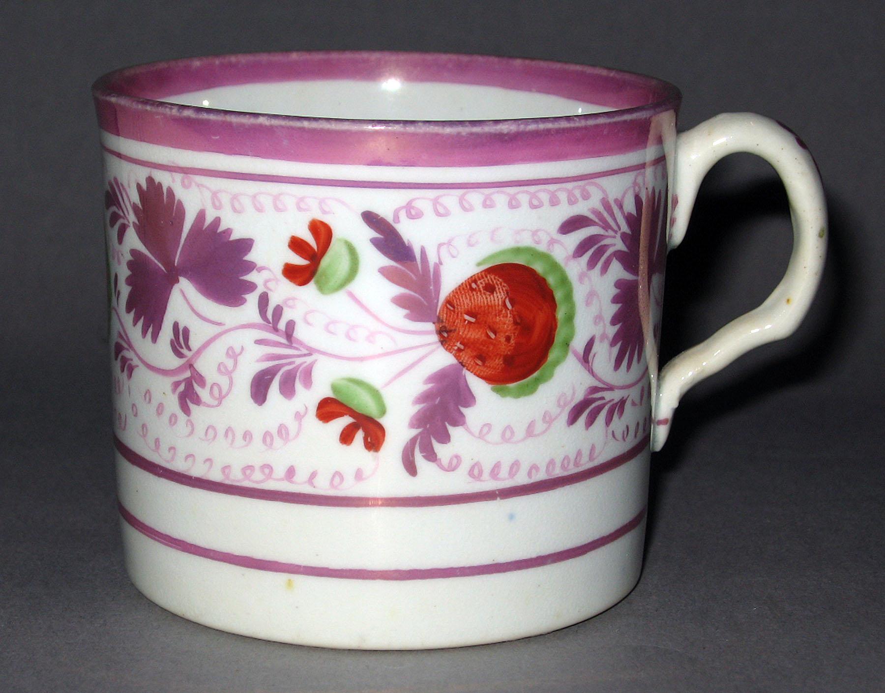 1984.0141.182 Lusterware Mug