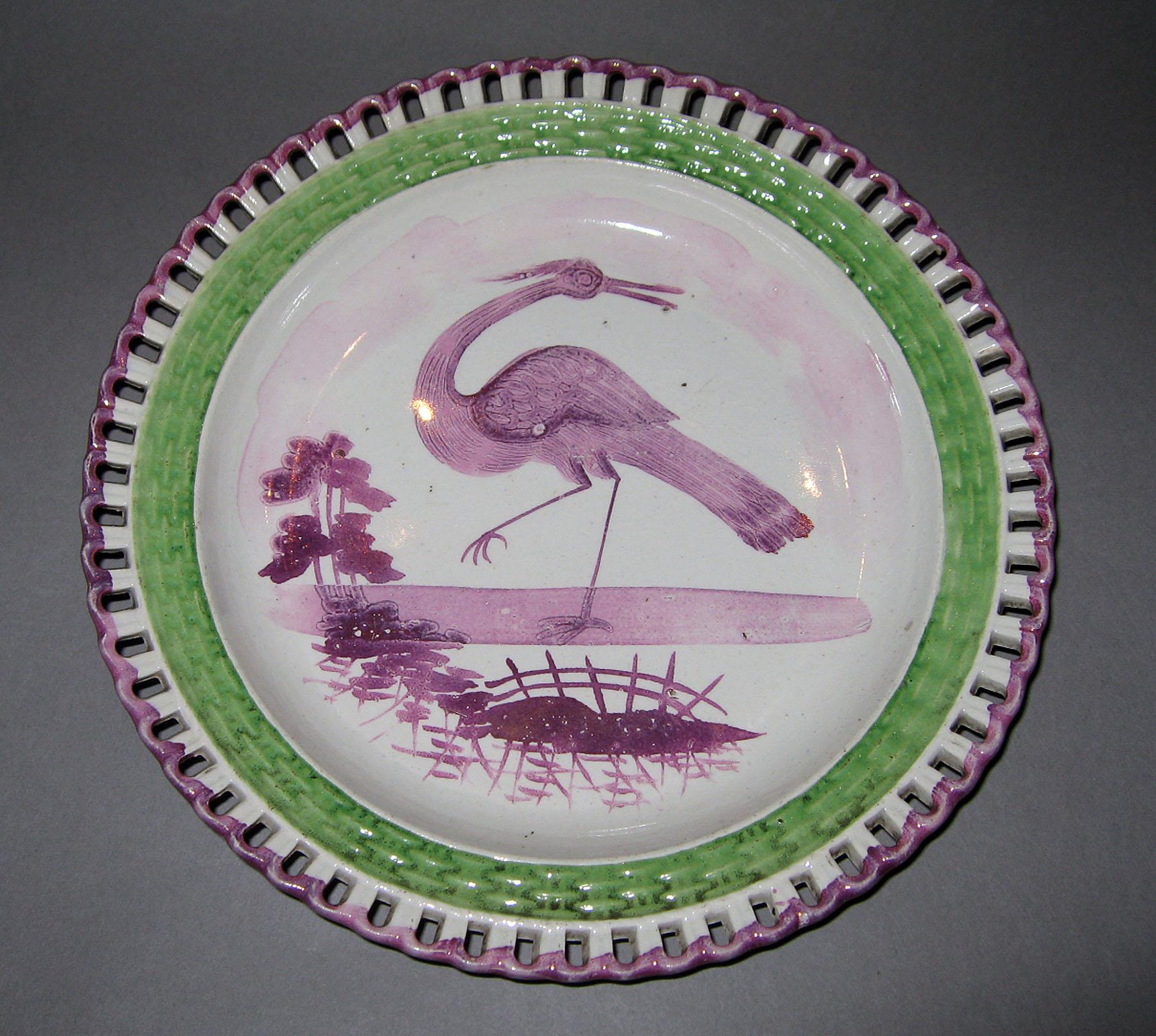 1984.0141.188.001 Lusterware Plate