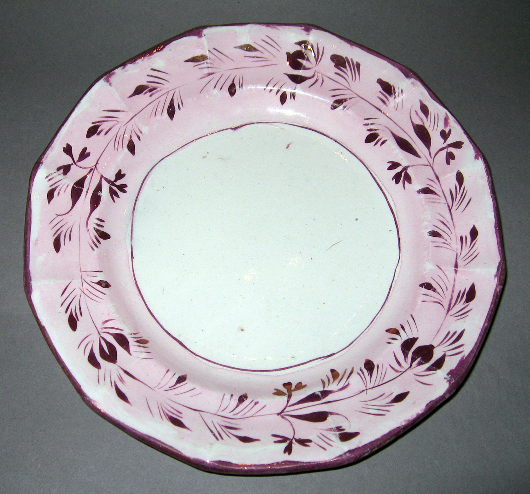 1984.0141.190 Lusterware Plate