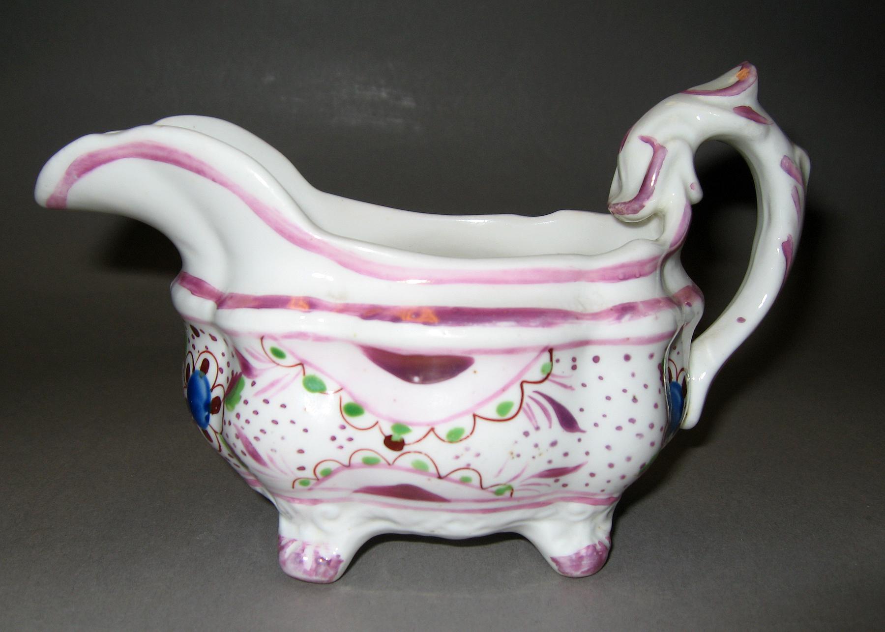 1984.0141.212 Cream pot