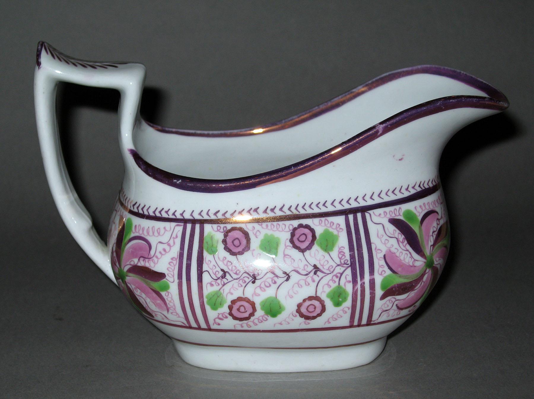1984.0141.216 Lusterware cream pot
