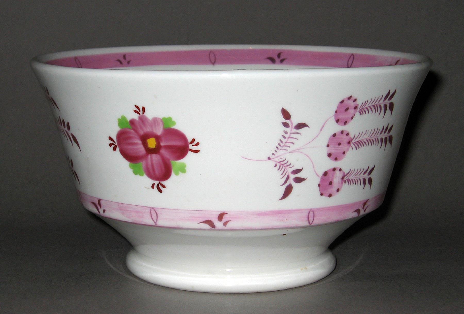 1984.0141.224 Lusterware Bowl