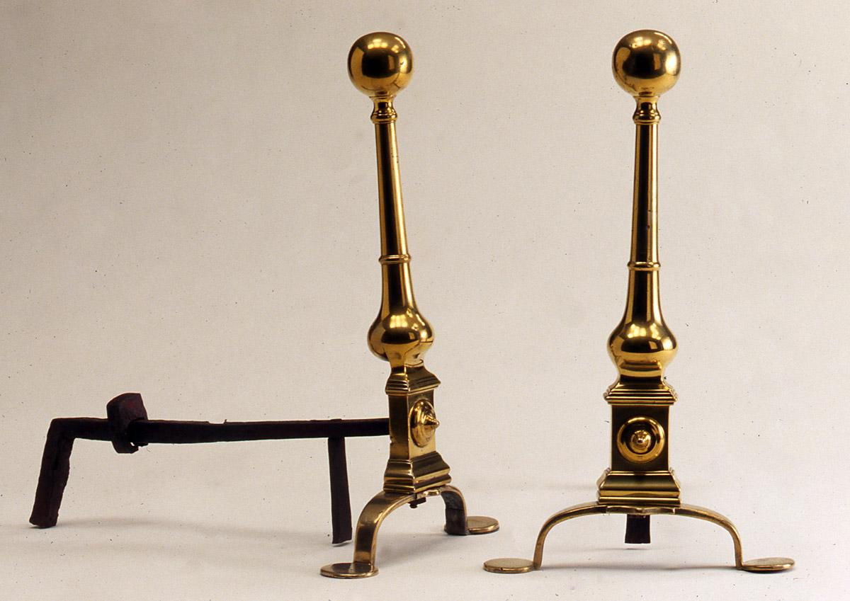 1958.0025.009-.010 Andiron