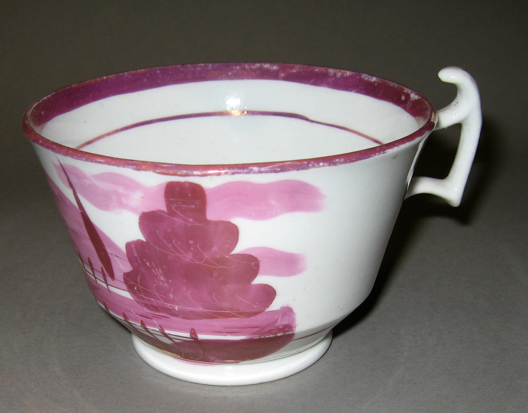 1984.0141.0241.007 A Teacup
