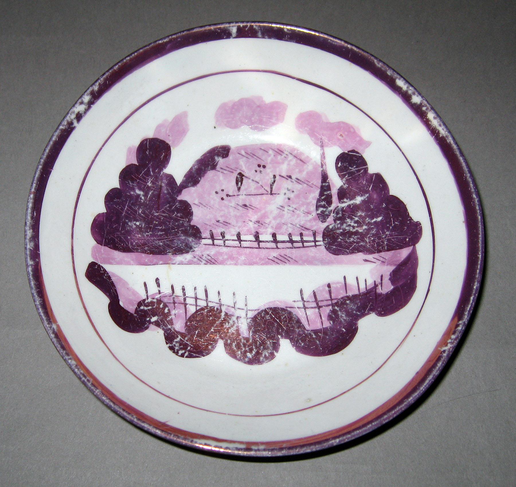 1984.0141.241.007 B Lusterware Saucer