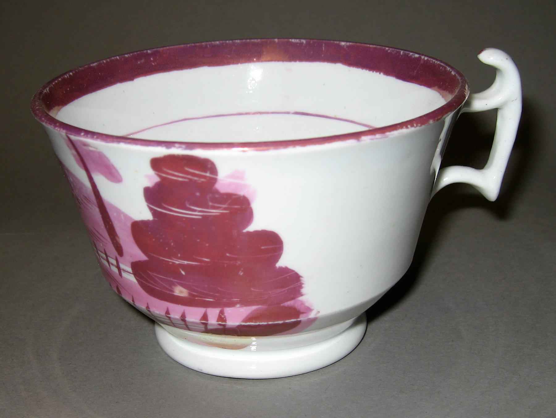 1984.0141.241.008 A Cup