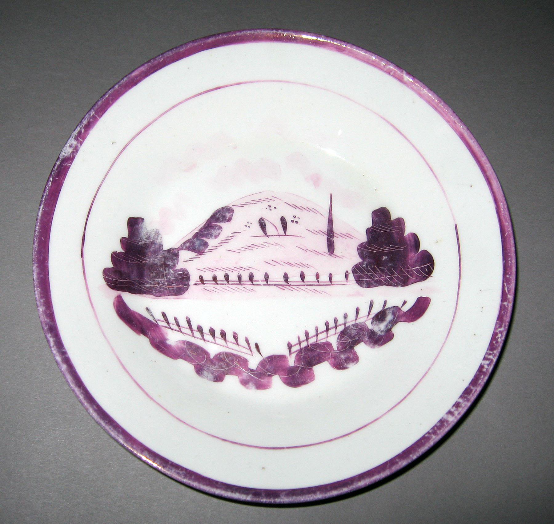 1984.0141.242.001 Lusterware cake plate