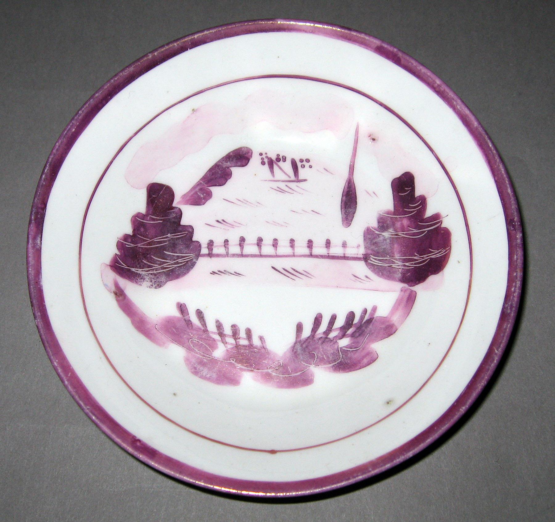 1984.0141.242.003 B Lusterware Saucer