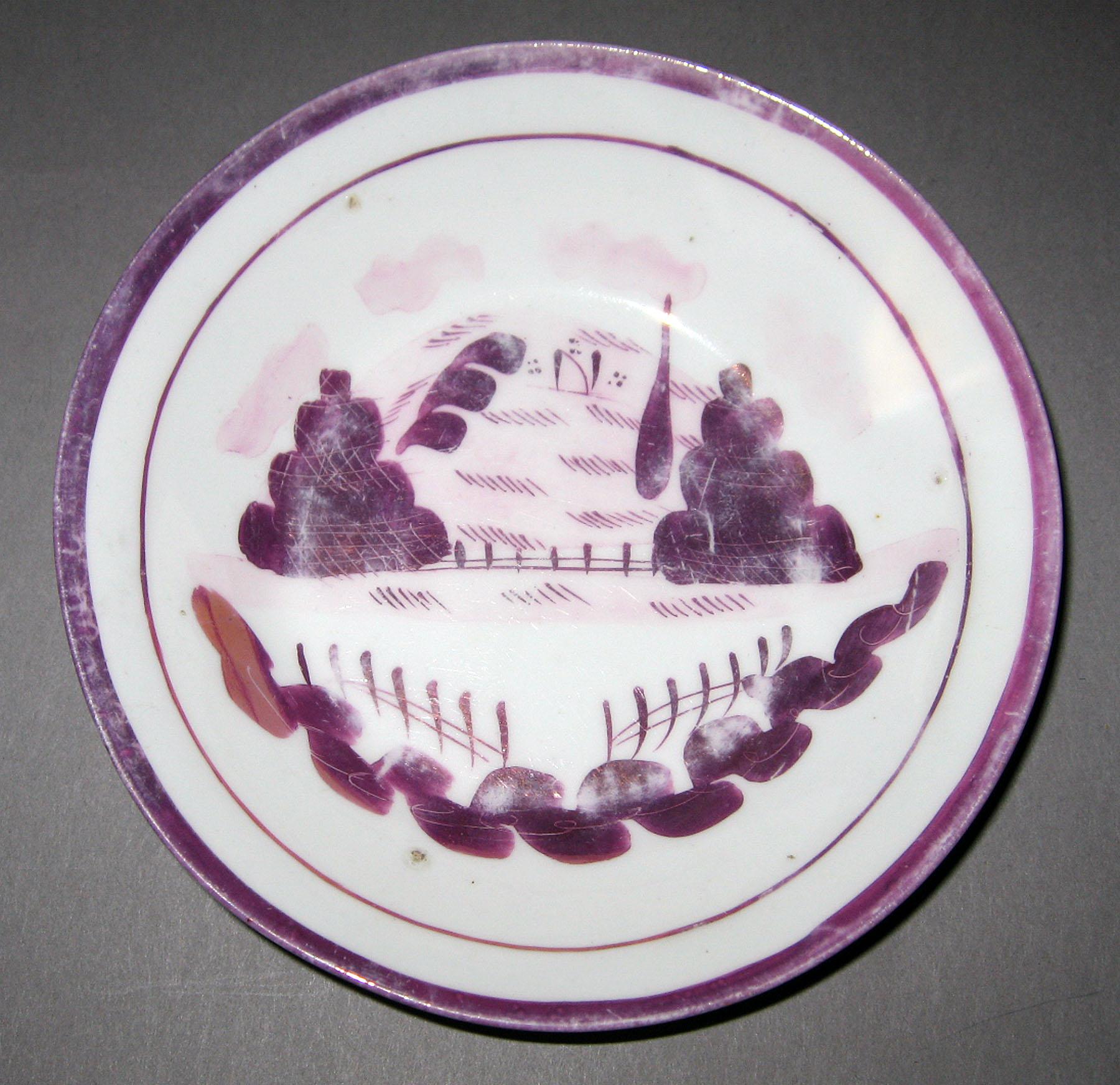 1984.0141.242.006 B Lusterware Saucer