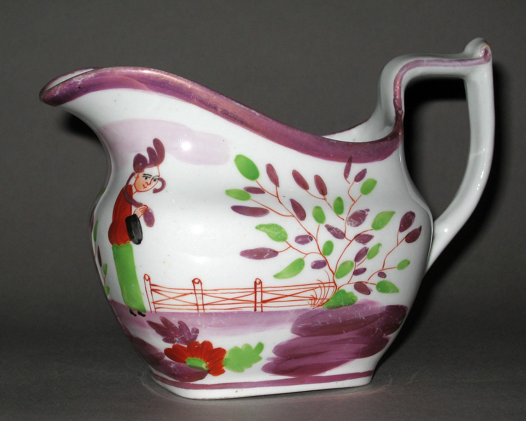 1984.0141.243.001 Lusterware Cream pot