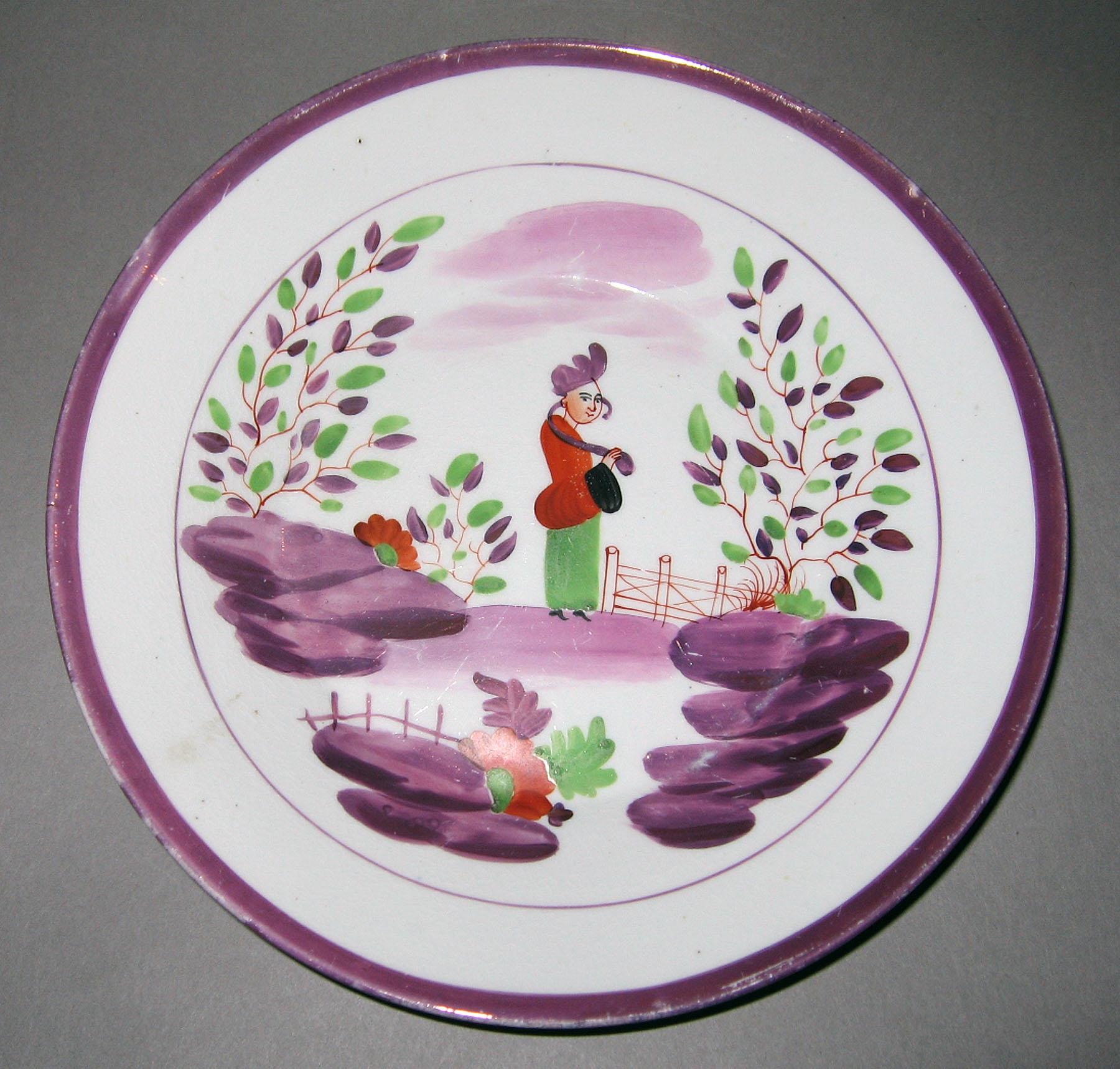 1984.0141.243.002 Lusterware Cake plate