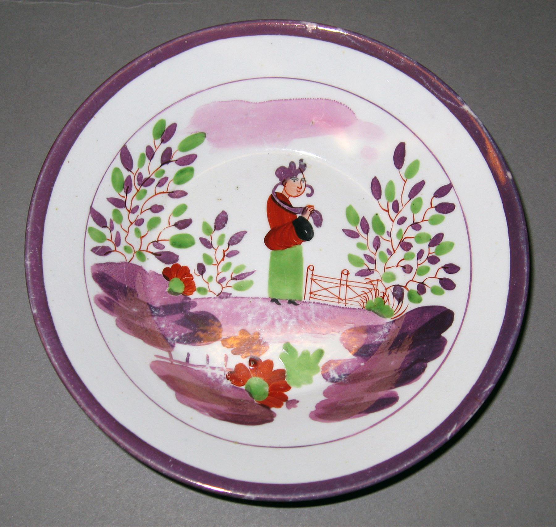 1984.0141.243.005 B Lusterware Saucer