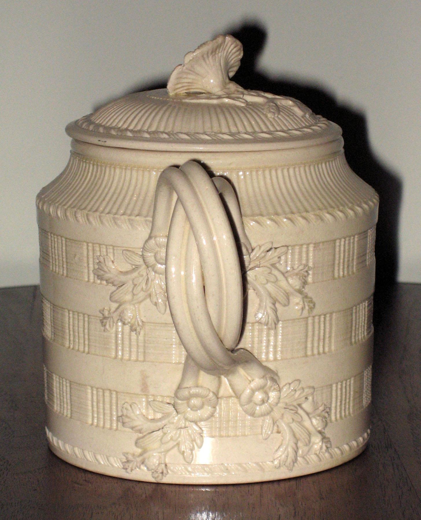 1984.0143 Creamware teapot (handle detail)
