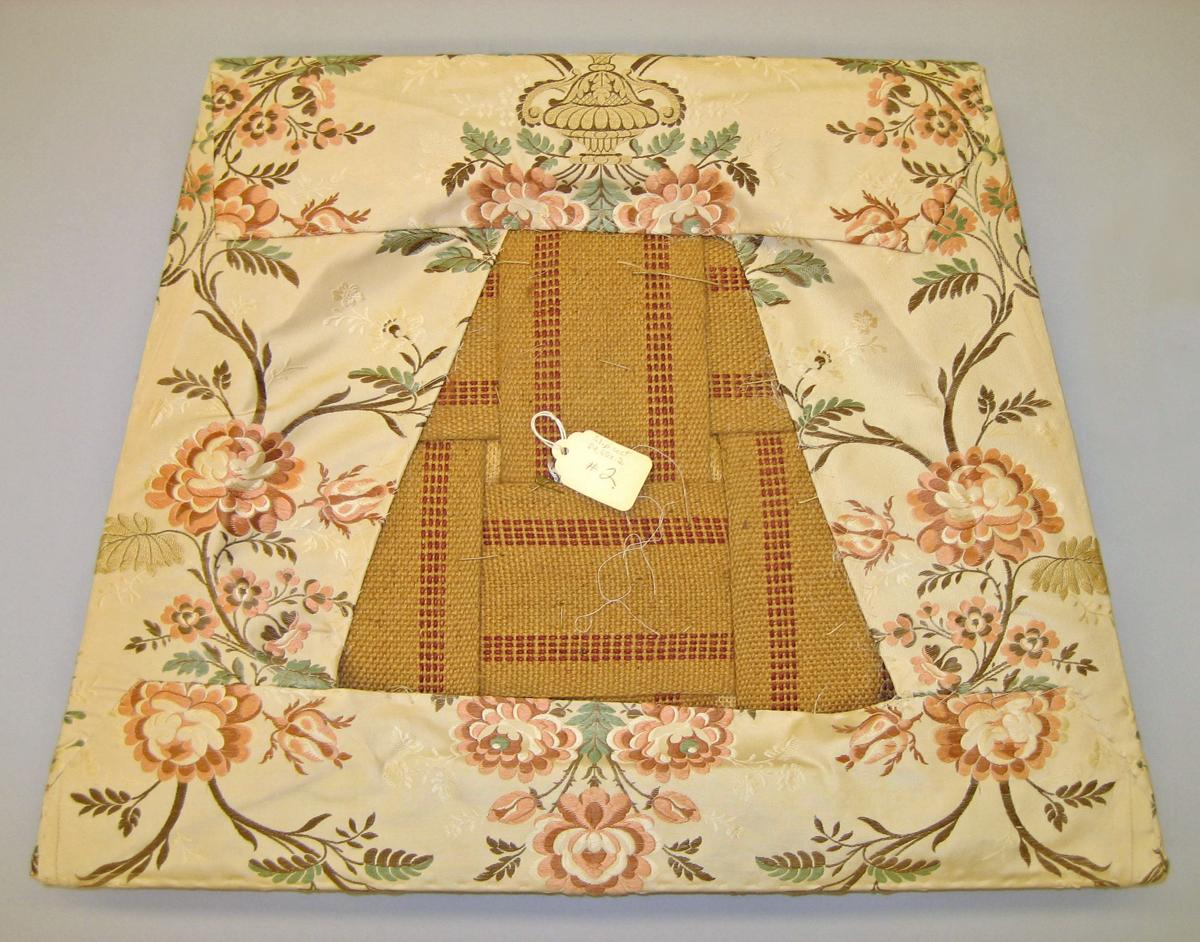 1984.0604.002 Slip seat, reverse