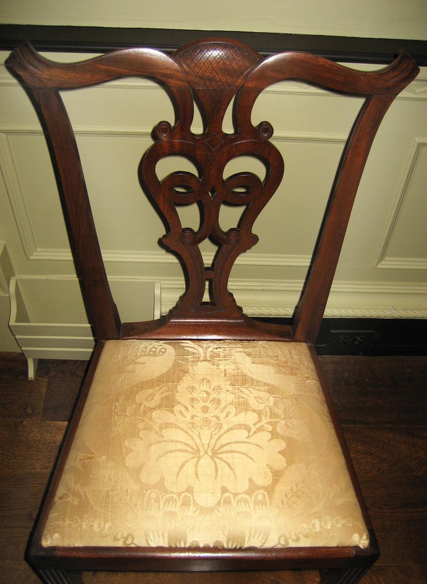 1958.0018.002 chair with 1984.0605 slip seat view 2