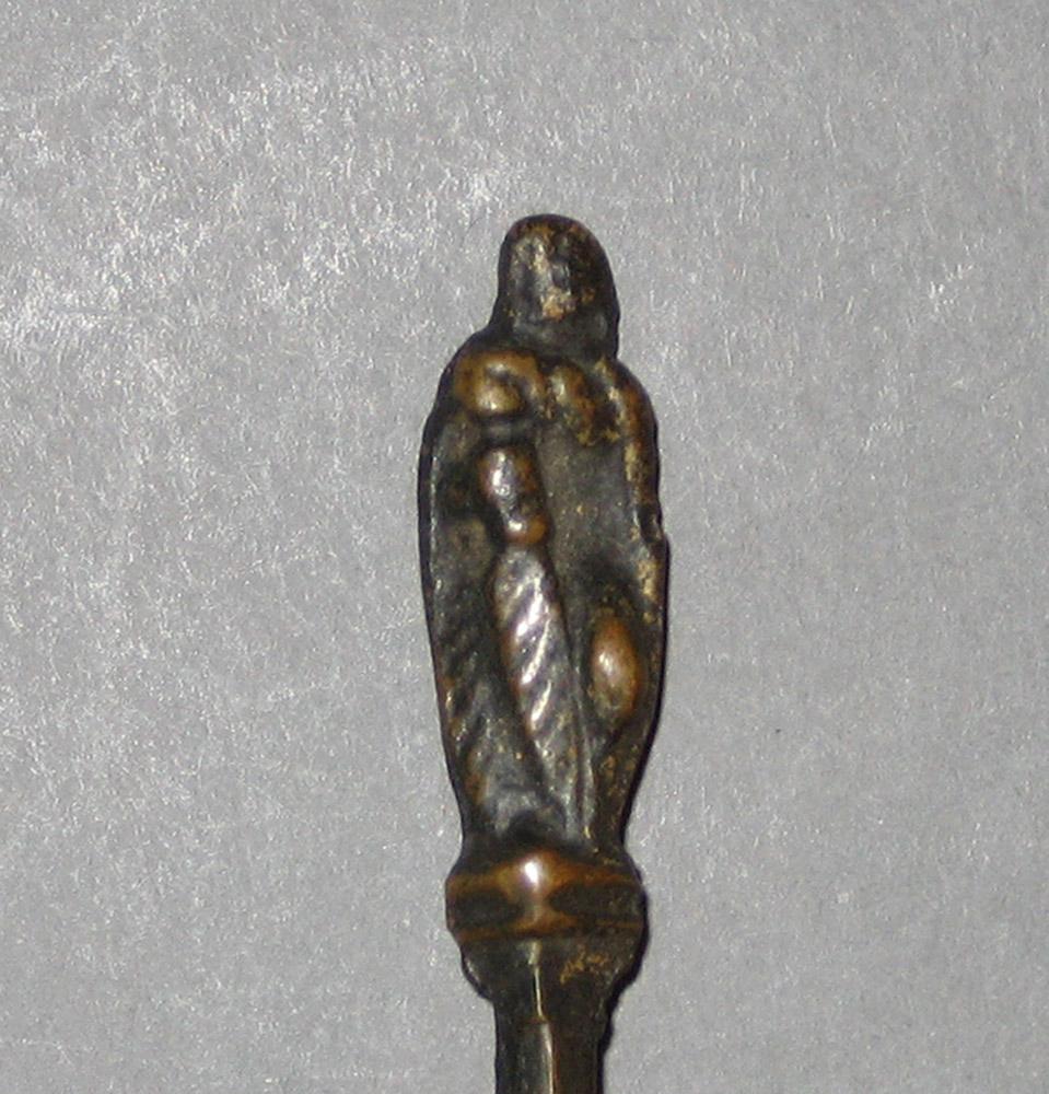 1958.0028.010 Spoon (detail)