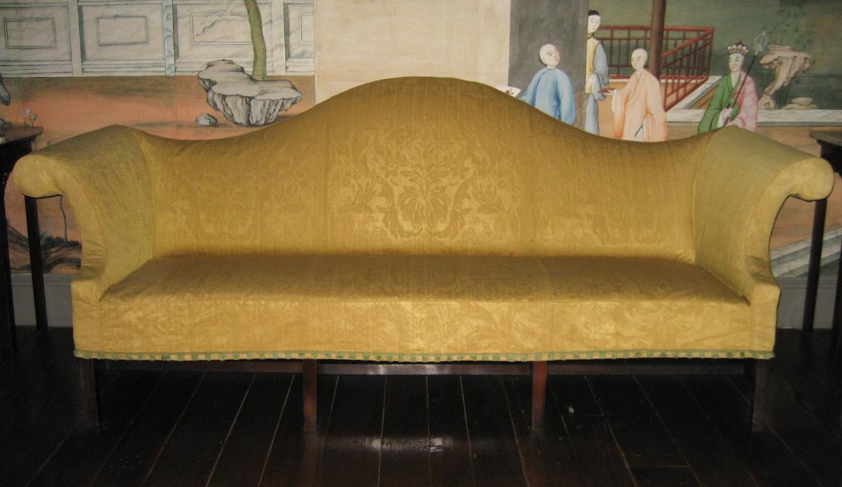 1951.0006 sofa with 1984.0609 slipcover view 1